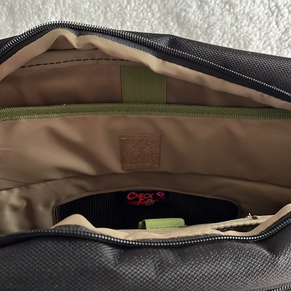 Solo laptop/tablet briefcase - Picture 8 of 10